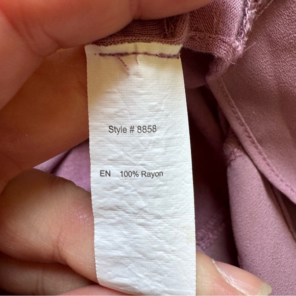 ✨ Mind Code Sleeveless Flowy Half Sheer Mauve Blouse - Picture 3 of 7